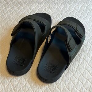 Reef Black Slide Sandals, dark green/black, Velcro close/adjustable, size 6